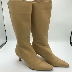 JIMMY CHOO 2.5 KITTY HEELED BOOTS. Sz 37 US 6Tan. Zip up back.